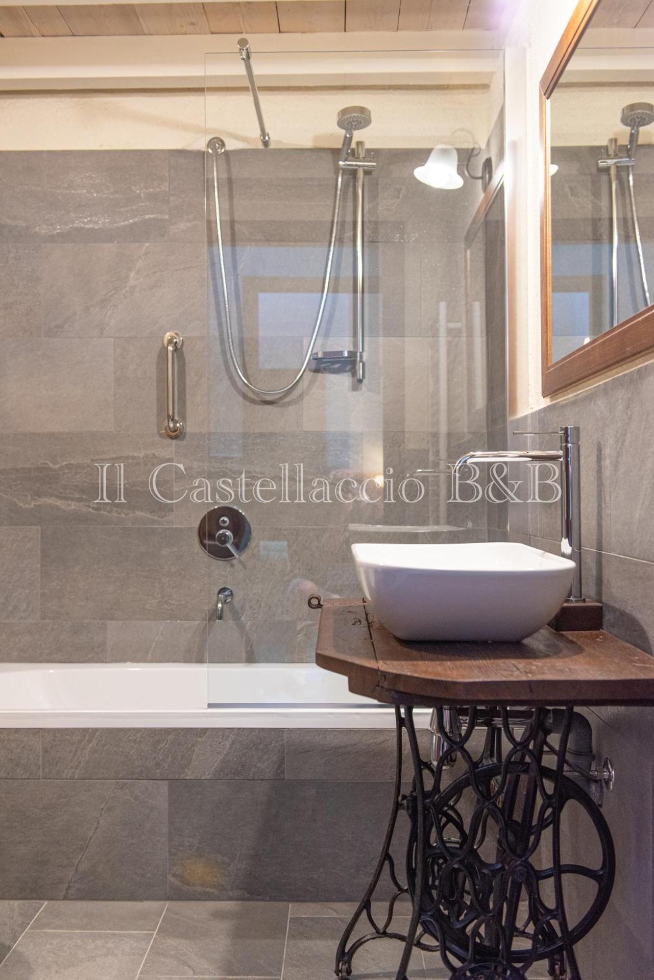 B&B Il Castellaccio - Albavilla Номер фото